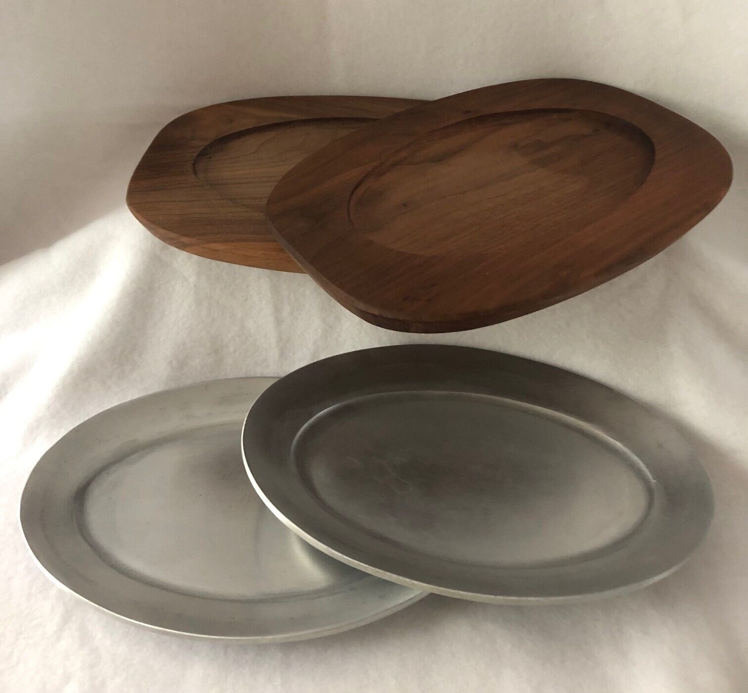 Two Sizzle Platters Ac Fabricators Inc California Redwood Bases/aluminum Plates