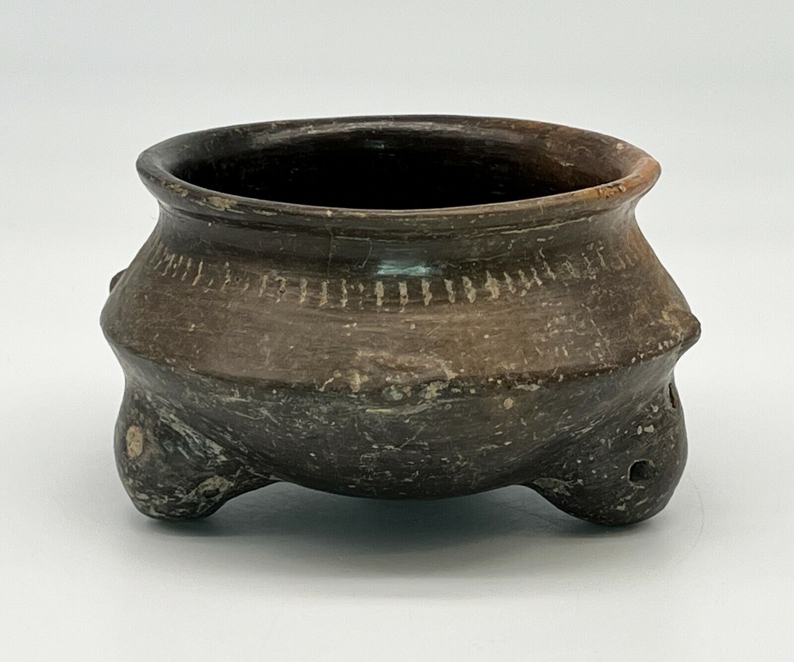 Pre-columbian Nicoya Tripod Pottery Bowl, Costa Rica